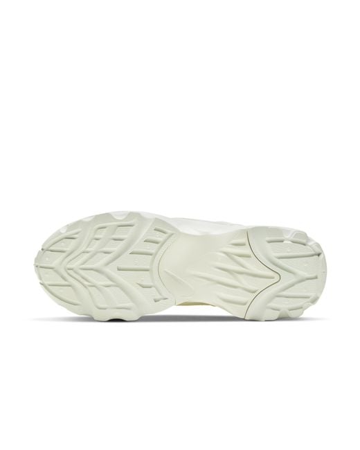 Nike White Tc 7900