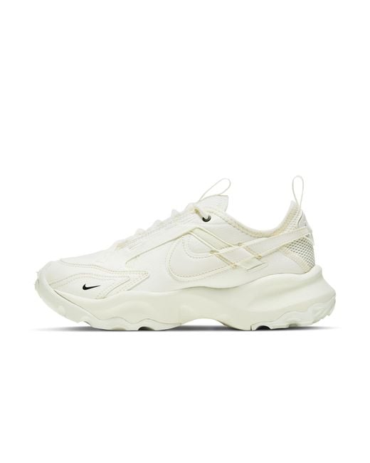 Nike White Tc 7900