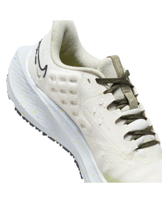 Nike Pegasus 39 Shield Weatherised Road Running Shoes in White | Lyst