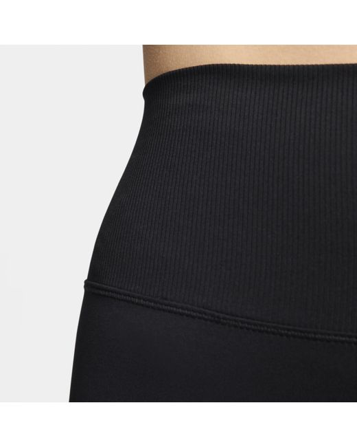 Shorts da ciclista 13 cm a vita alta one rib di Nike in Black
