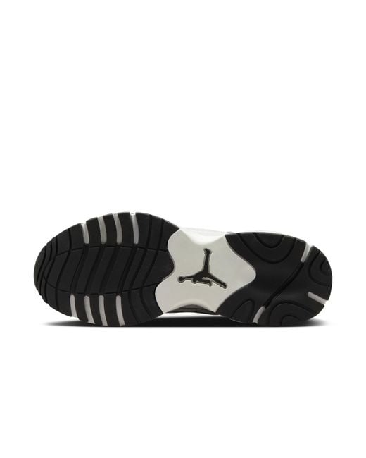 Nike White Trunner Flow Shoes