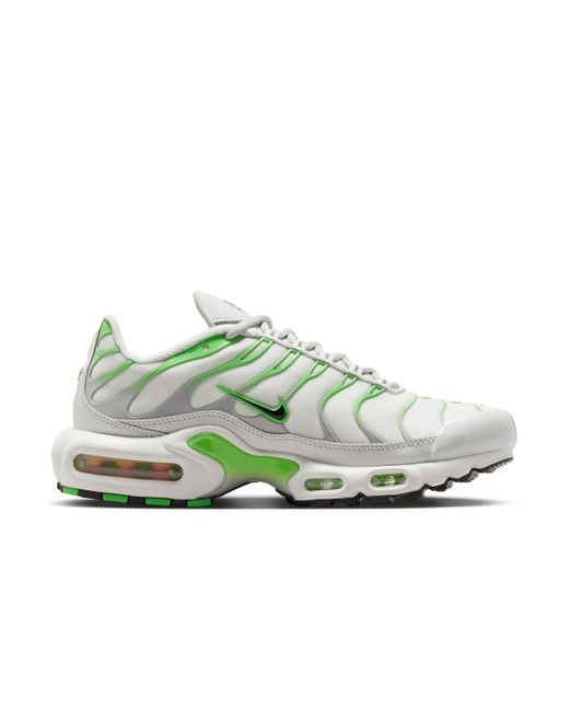 Scarpa Air Max Plus di Nike in Green
