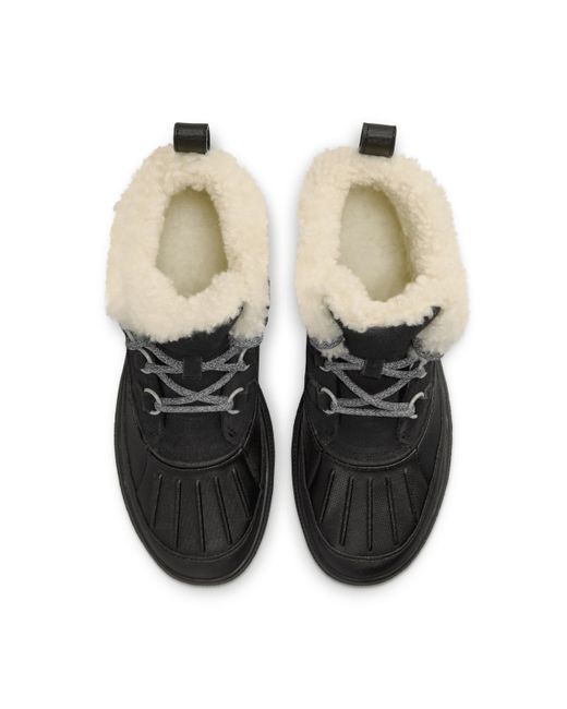 nike woodside chukka boots