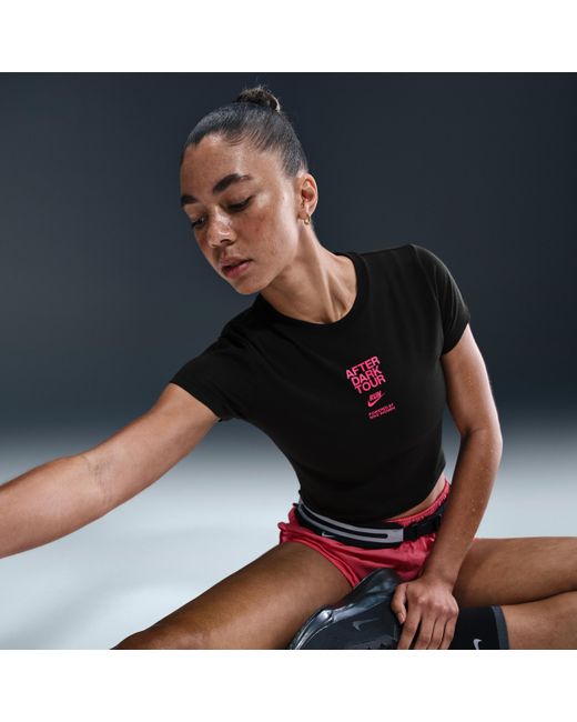 Nike Black After Dark Tour Slim Short-Sleeve Cropped T-Shirt