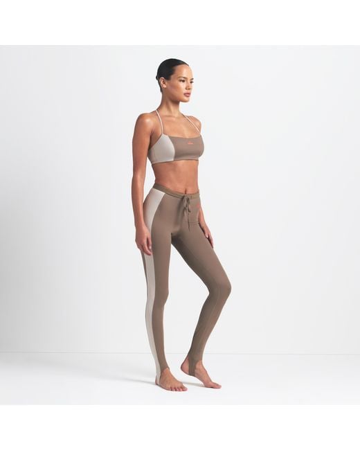 Nike White Skims Shine High-Waisted 26" Stirrup Leggings With Drawcord