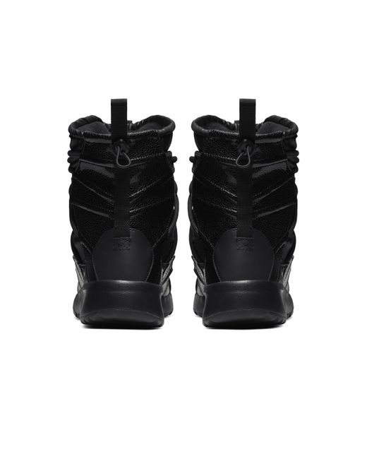 Nike Tanjun High Rise Shoes in Black | Lyst