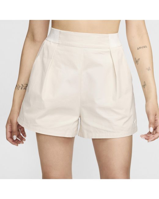 Shorts 8 cm a vita alta sportswear collection di Nike in Natural