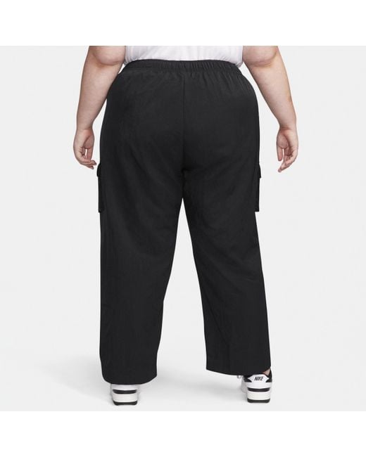 Nike Black Sportswear Essential High-waisted Woven Cargo Pants (plus Size)