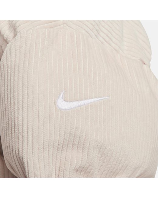 Giacca puffer oversize in velluto a coste therma-fit sportswear essential di Nike in Natural