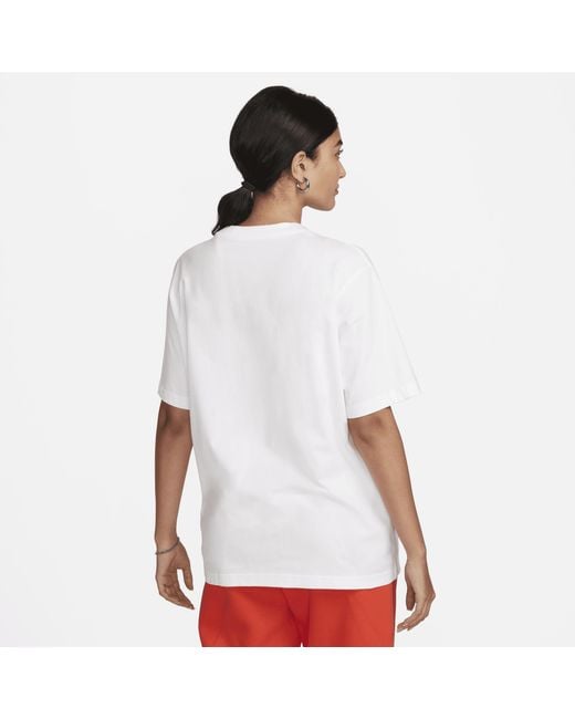 Nike White Essentials T-Shirts