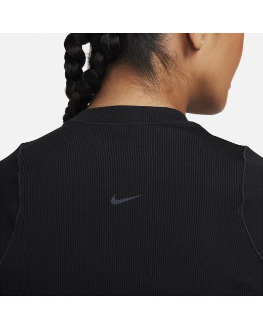 Nike Zenvy Dri-fit Croptop Met Korte Mouwen in het Black