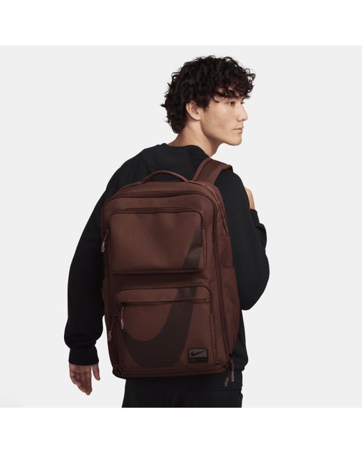 Zaino Utility Speed 2.0 (27 L) di Nike in Brown da Uomo