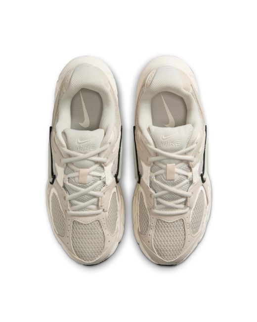 Nike White V5 Rnr Shoes