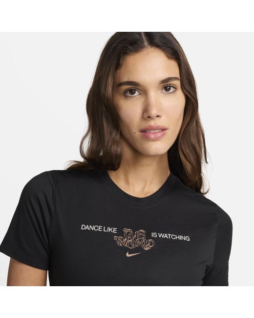 Nike Sportswear T-shirt Met Korte Mouwen in het Black
