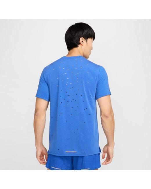 Nike Running Division Dri-Fit Adv Hardlooptop Met Korte Mouwen Voor in het Blue voor heren