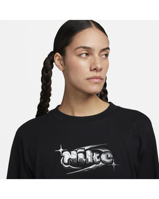 T-shirt a manica lunga sportswear di Nike in Black