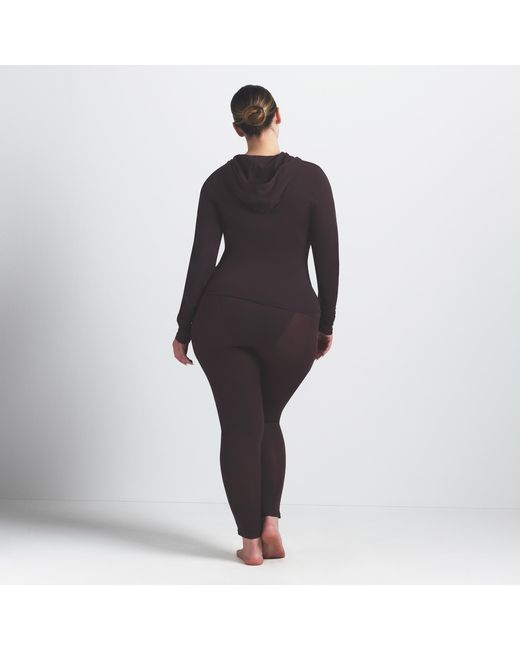 Nike Black Skims Weightless Layers High-Waisted V-Panel Leggings