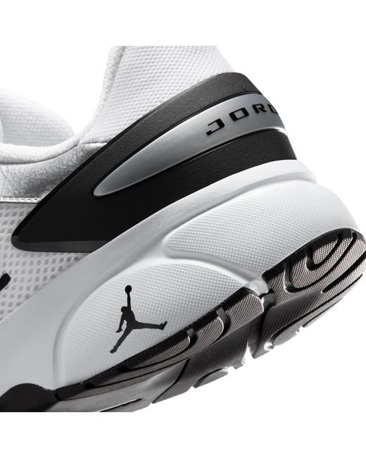 Nike White Trunner Flow Shoes for men