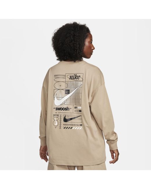 T-shirt a manica lunga sportswear di Nike in Natural