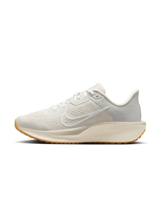 Nike White Quest 6 Road Running Shoes