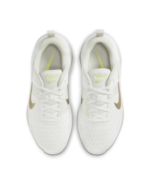 Scarpa da allenamento zoom bella 6 premium di Nike in White