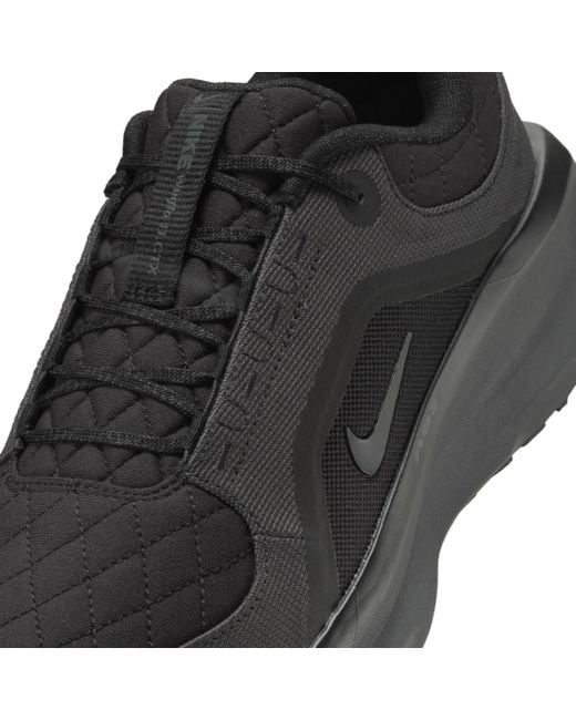 Nike Black Winflo 11 Gore-Tex Waterproof Road Running Shoes for men