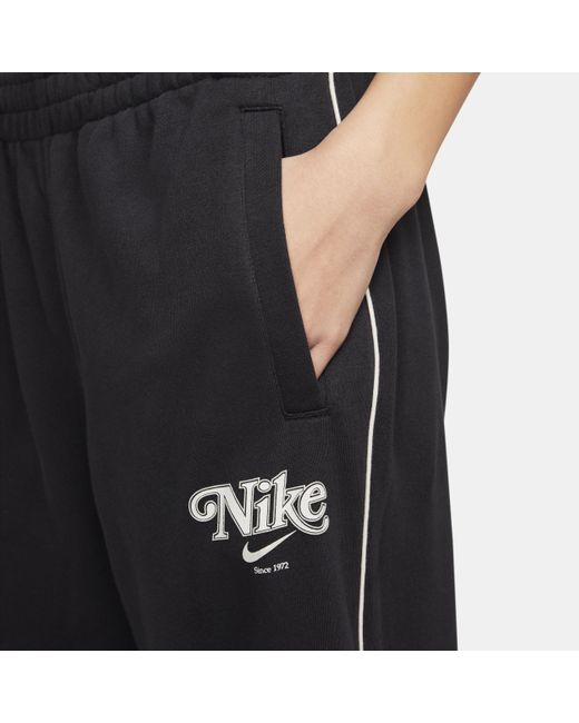 Nike Sportswear Broek Van Sweatstof Met Rechte Pijpen in het Black
