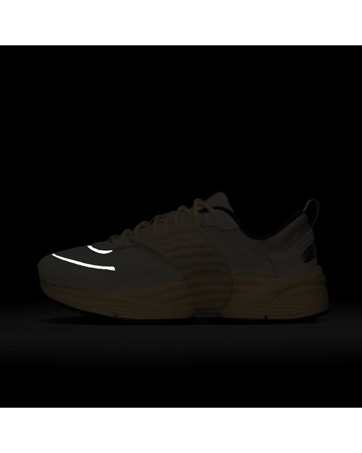 Nike White Trunner O/S Shoes for men