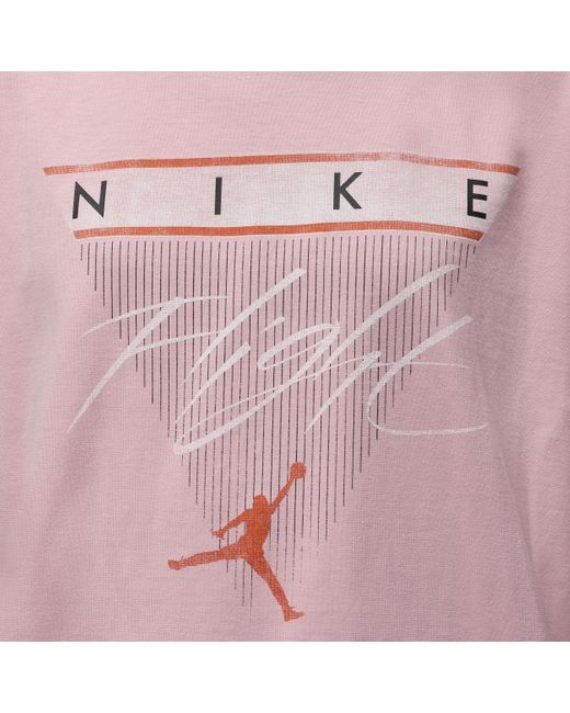 T-shirt con grafica jordan flight heritage di Nike in Pink