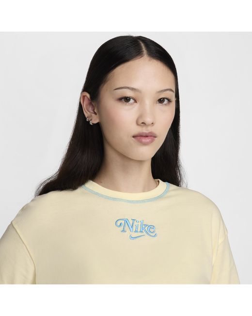 Nike Natural Sportswear Cropped T-shirt