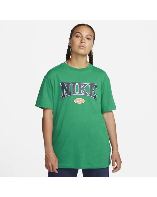 Nike Cotton Sportswear Essential Oversized Tshirt in Malachite (Green