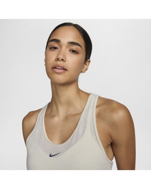 Nike Swift Dri-fit Wollen Hardlooptanktop in het White