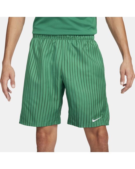 Shorts da tennis 23 cm dri-fit court victory di Nike in Green da Uomo