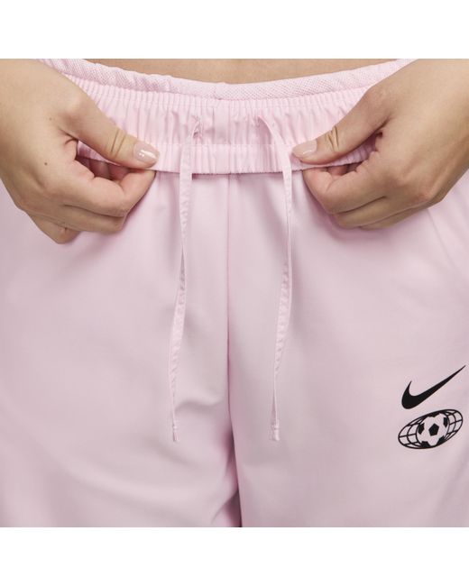 Nike Sportswear Geweven joggingbroek in het Pink