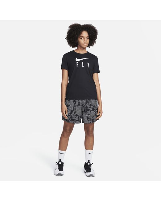 T-shirt con grafica dri-fit swoosh fly di Nike in Black