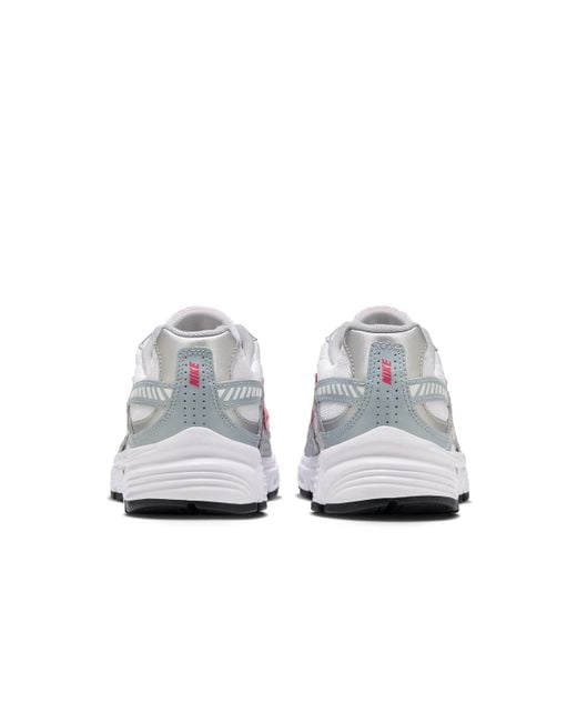 Nike White Initiator Shoes