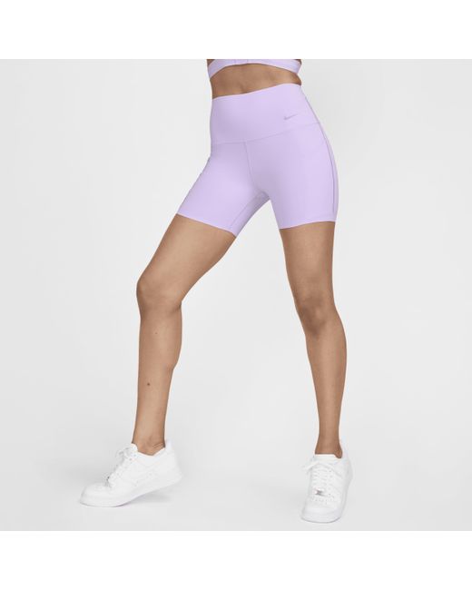 Shorts da ciclista 13 cm a vita alta e sostegno medio con tasche universa di Nike in Purple