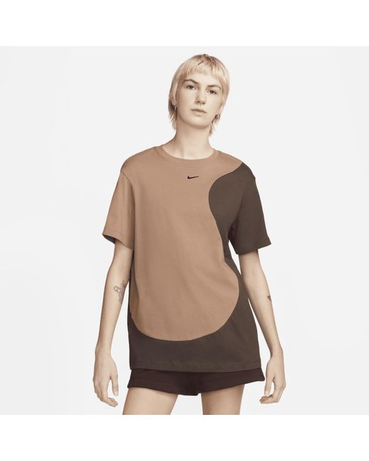 Nike Natural Sportswear Essential Color Clash T-shirt In Brown,