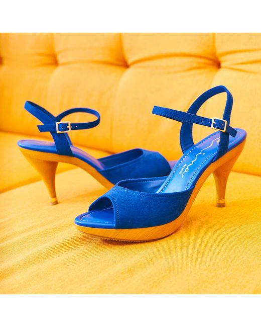 Nina Rock-lapiz Blue