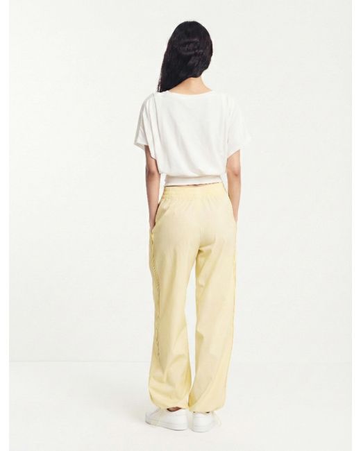 NINETY PERCENT Natural Etta Smart Cargo Pant In Butter Milk