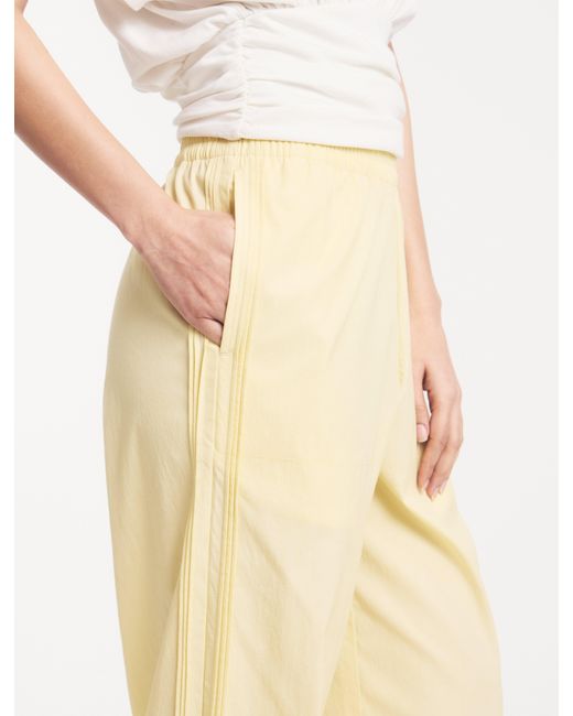 NINETY PERCENT Natural Etta Smart Cargo Pant In Butter Milk