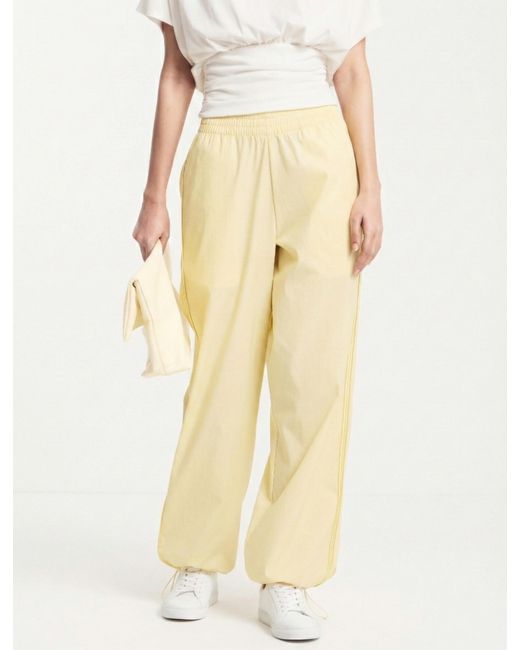 NINETY PERCENT Natural Etta Smart Cargo Pant In Butter Milk