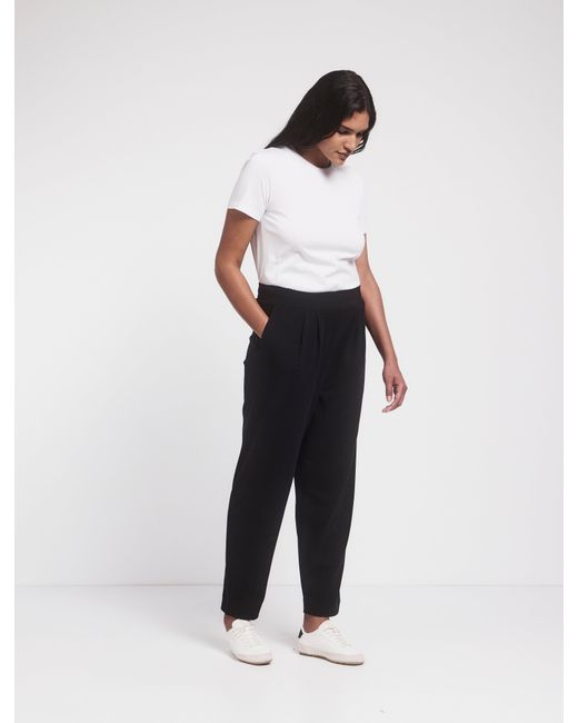 NINETY PERCENT Flax Jersey Travel Pant In Black
