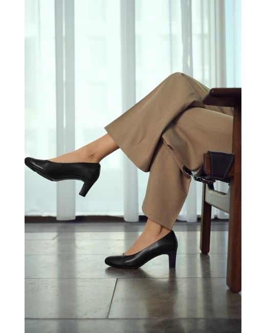 Ecco Black Elevate 55 Pump