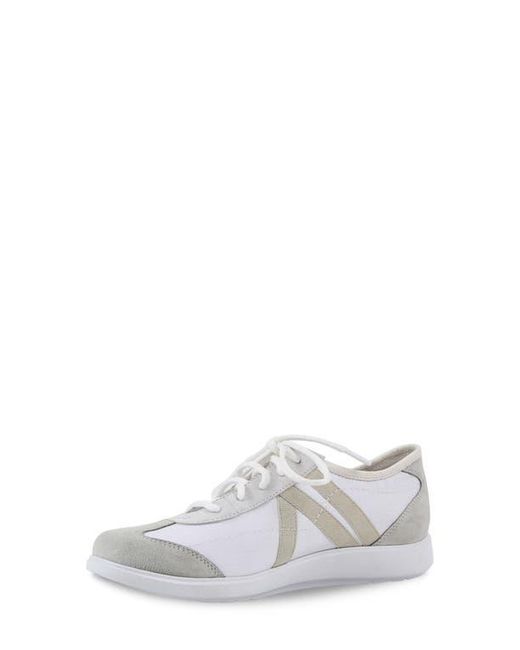 Munro White Clemens Sneaker