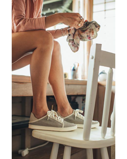 olukai pehuea slip on