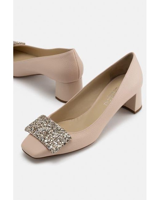 Bells & Becks Natural Sofia Pump With Tab