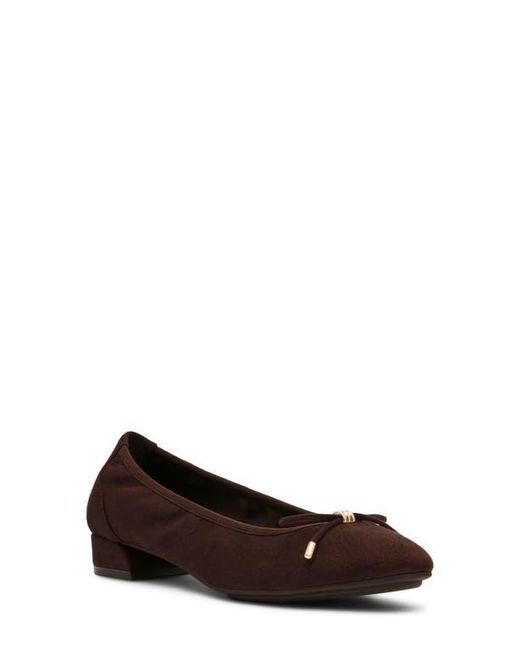 Anne Klein Brown Divine Pump
