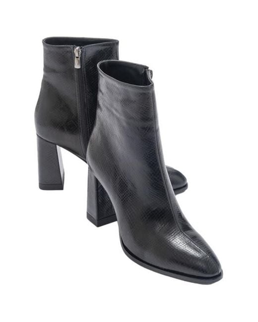 Prologue Shoes Black Jewel High Heel Boot