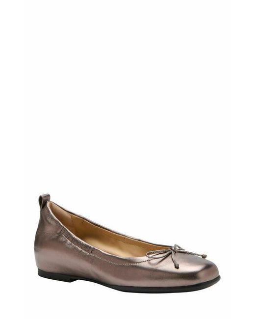ABEO White Cadence Bow Ballet Flat